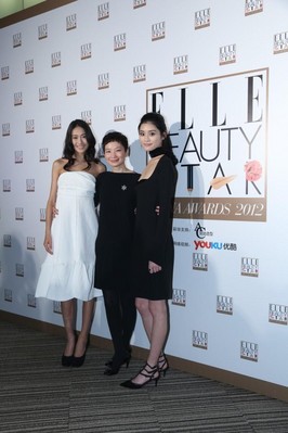 ELLE聯(lián)名信用卡2013代言人國(guó)際超模秦舒培、奚夢(mèng)瑤及ELLE編輯總監(jiān)曉雪