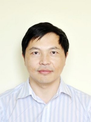 李榮躍于2011年加入 Mentor Graphics，任集成電氣事業(yè)部（IESD）中國(guó)區(qū)技術(shù)市場(chǎng)資深工程師。此前曾長(zhǎng)期任職于國(guó)內(nèi)知名線束廠商的線束開發(fā)部門，具有豐富的線束開發(fā)與設(shè)計(jì)經(jīng)驗(yàn)。